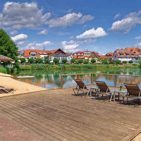 Seehotel Niedernberg - Das Dorf Am See Экстерьер фото