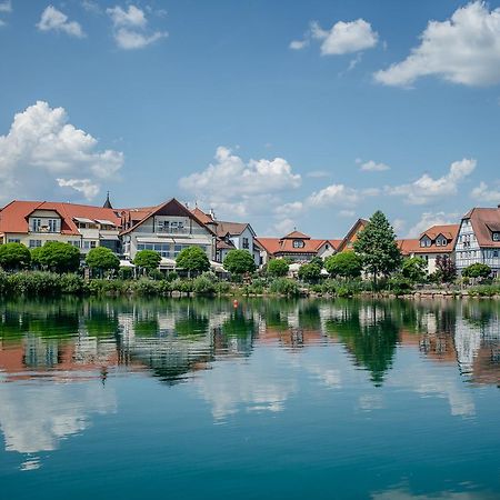Seehotel Niedernberg - Das Dorf Am See Экстерьер фото
