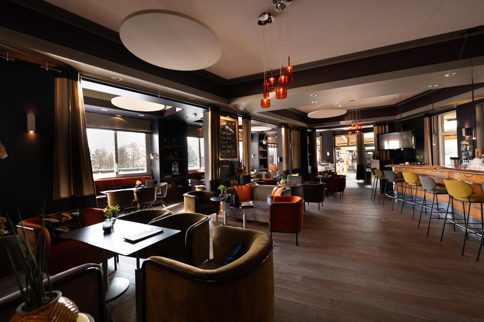 Seehotel Niedernberg - Das Dorf Am See Экстерьер фото