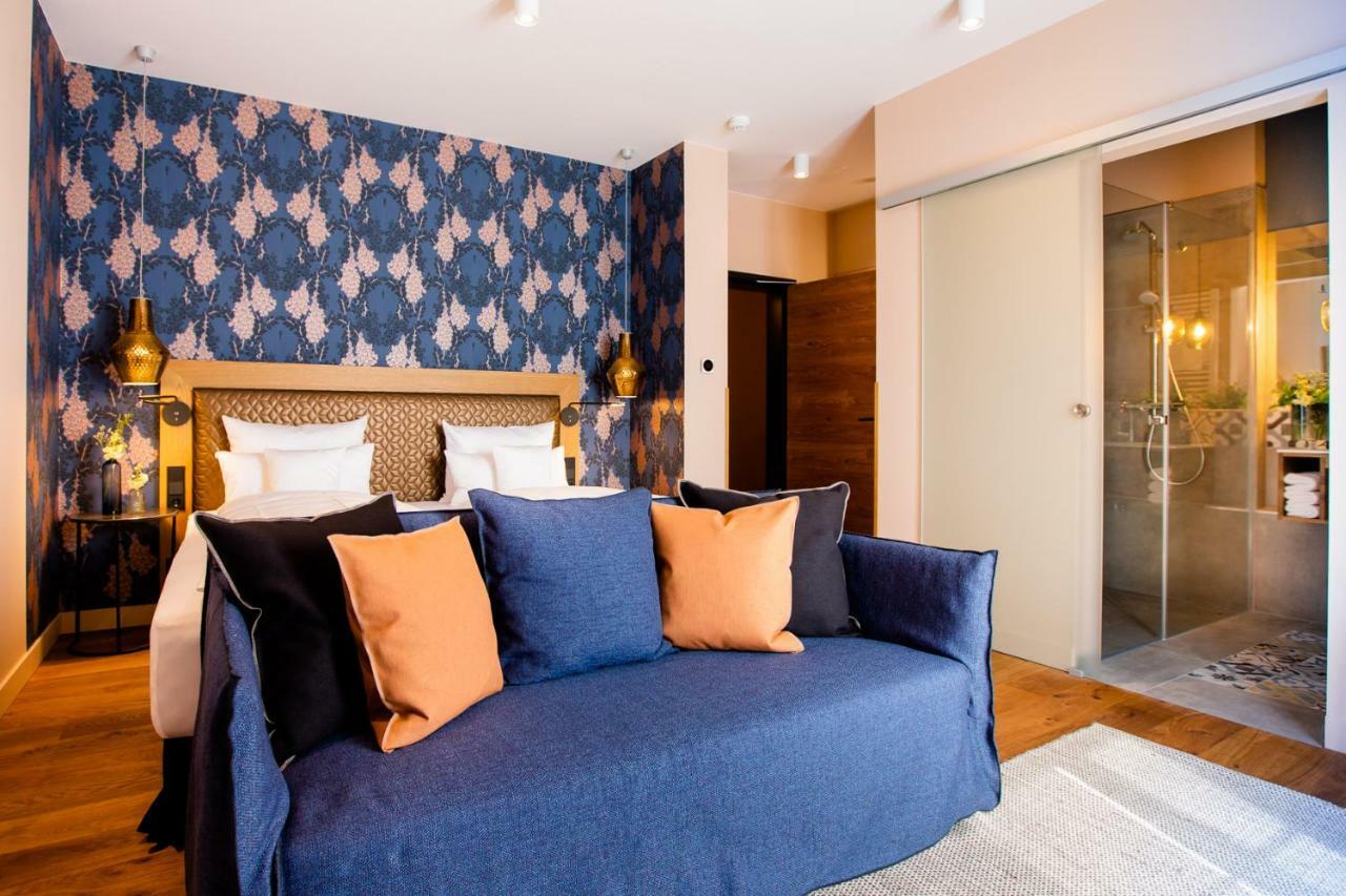 Seehotel Niedernberg - Das Dorf Am See Экстерьер фото